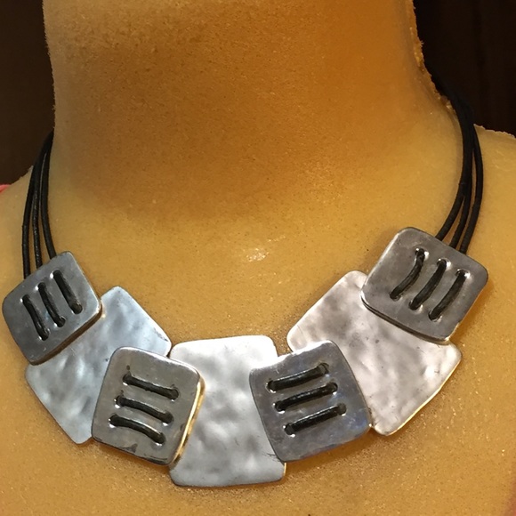 Jewelry - Unique silver tone & black cord choker, very shiny